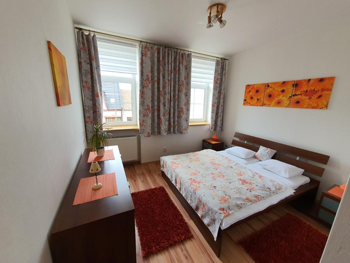 Apartma Na Hane Apartment Kostelec na Hane Bagian luar foto